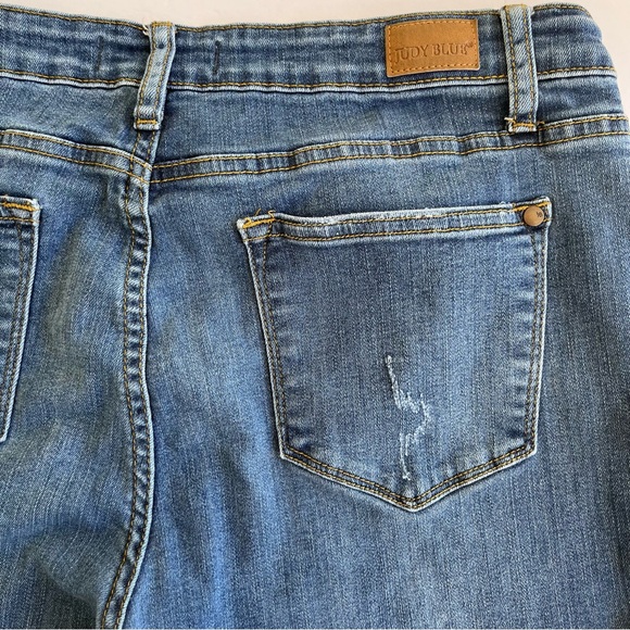 Judy Blue Relaxed Fit Jeans Size 32 - Picture 8 of 9